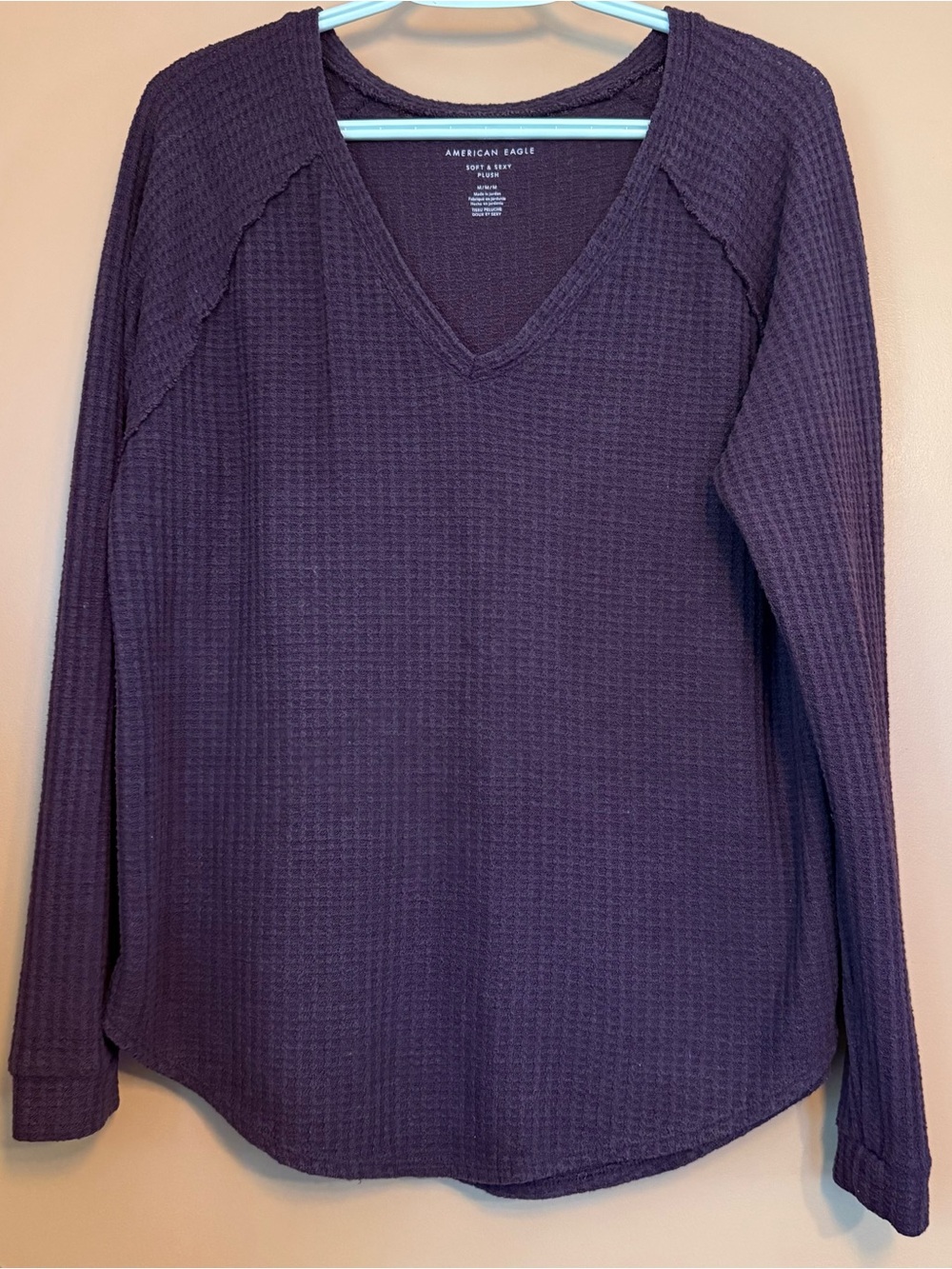 American Eagle Soft & Sexy Women’s M Plum Waffle Knit V-Neck‎ Top